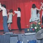 1994 ápr. 30 az első táncünnep.